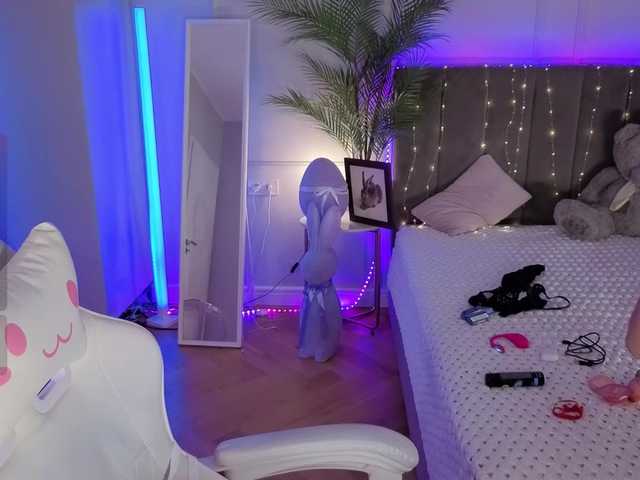 Lerochkaa live cam on BongaCams