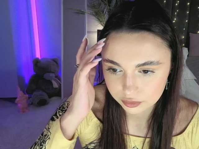 Lerochkaa live cam on BongaCams