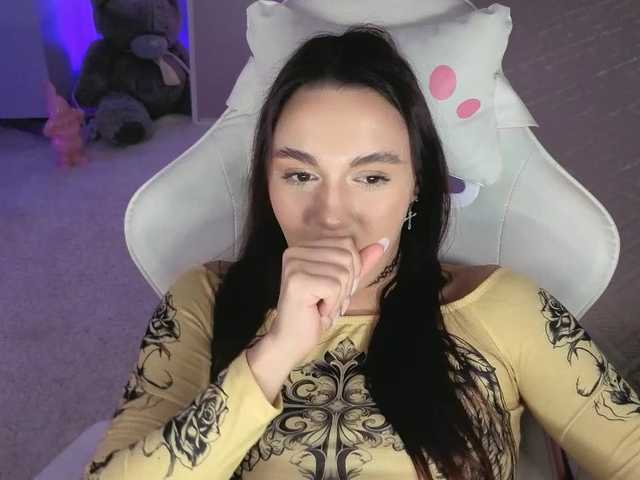 Lerochkaa live cam on BongaCams