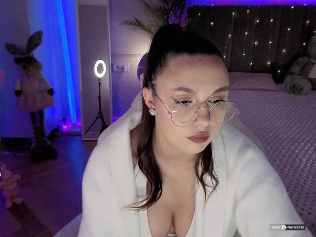 Lerochkaa live cam on BongaCams
