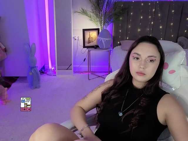Lerochkaa live cam on BongaCams