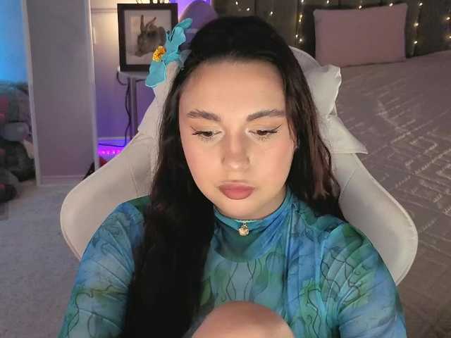 Lerochkaa live cam on BongaCams