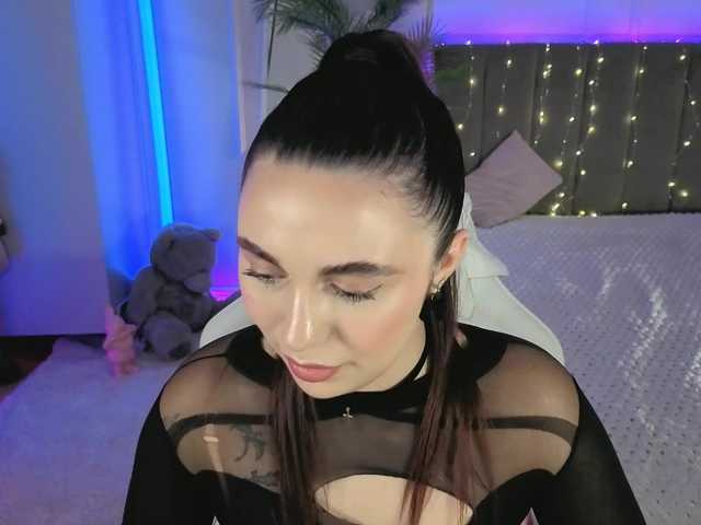 Lerochkaa live cam on BongaCams