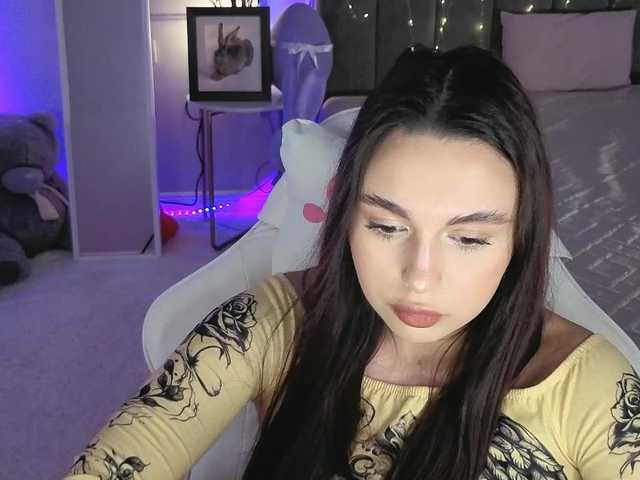 Lerochkaa live cam