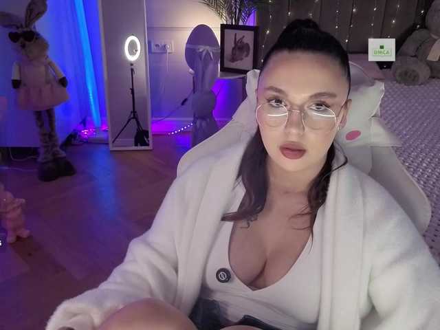 Lerochkaa live cam on BongaCams