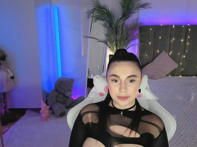 Lerochkaa live cam on BongaCams