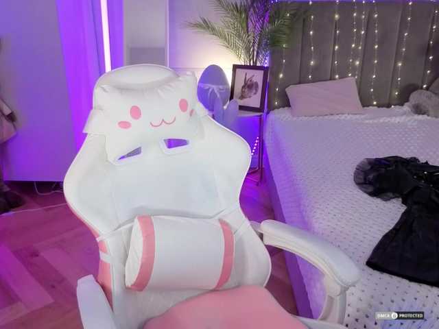 Lerochkaa live cam on BongaCams
