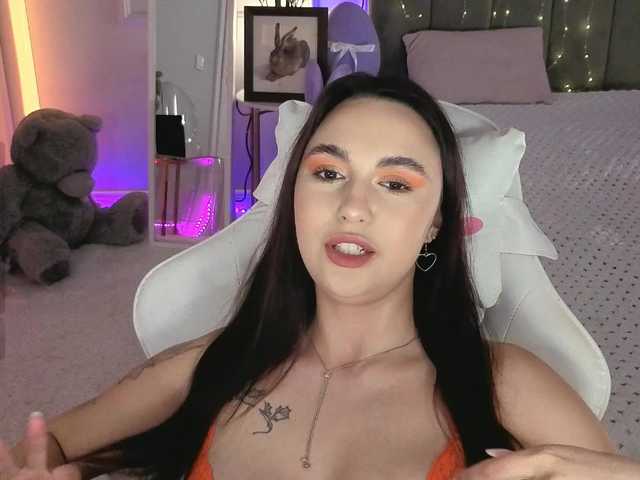 Lerochkaa live cam on BongaCams