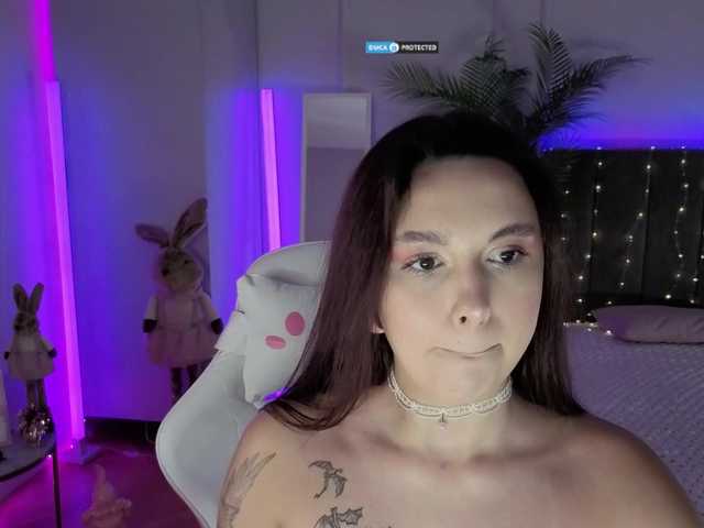 Lerochkaa live cam on BongaCams