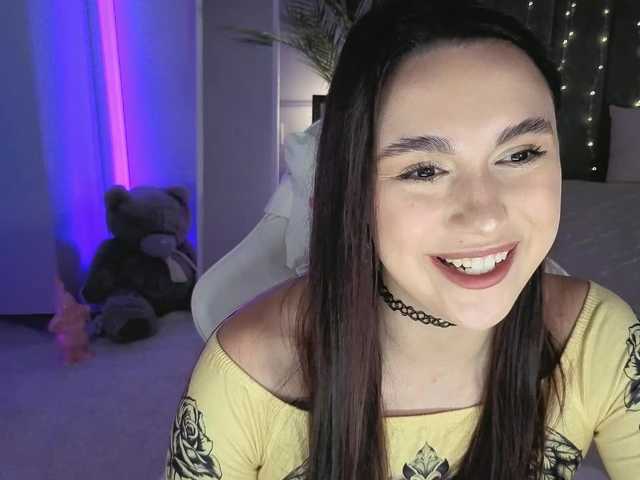 Lerochkaa live cam on BongaCams