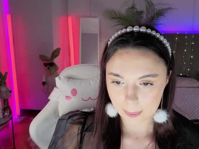 Lerochkaa live cam on BongaCams