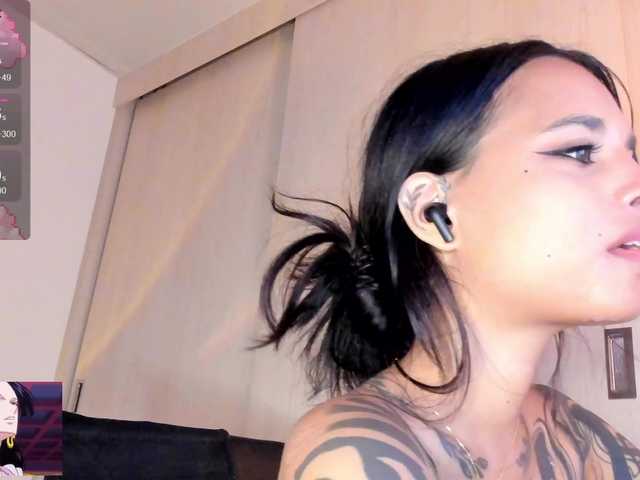 Alessiairis live webcam show