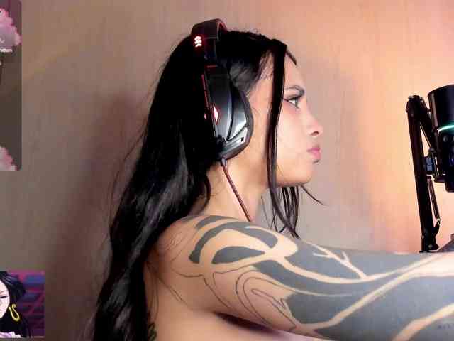 Alessiairis webcam