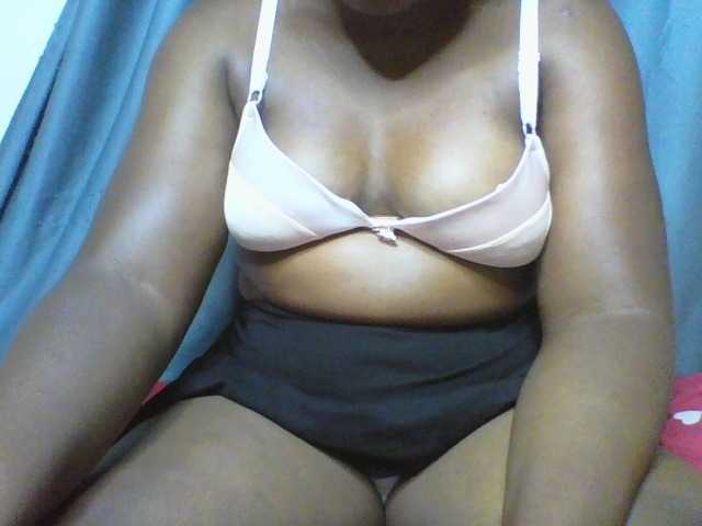 Sexxyblacky — live female cam
