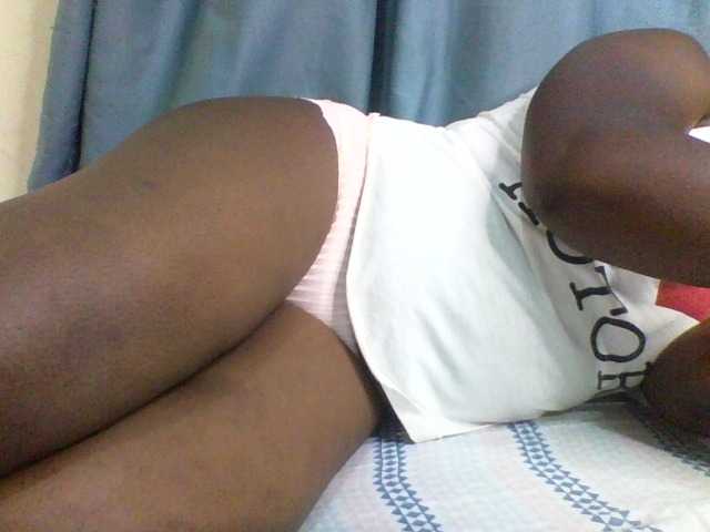 Sexxyblacky, en directo ahora en BongaCams