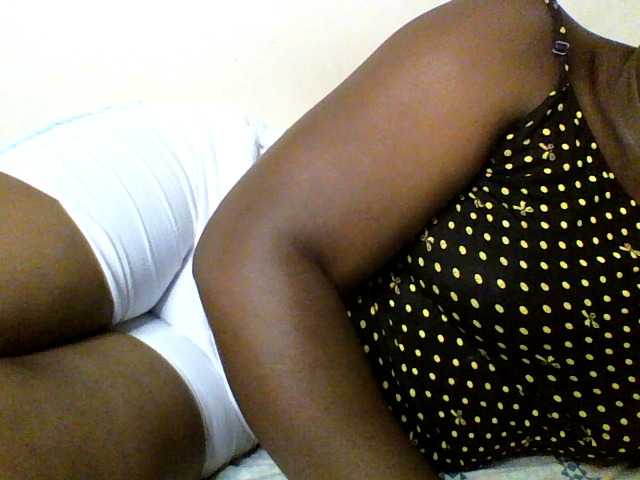 sexxyblacky cam belle