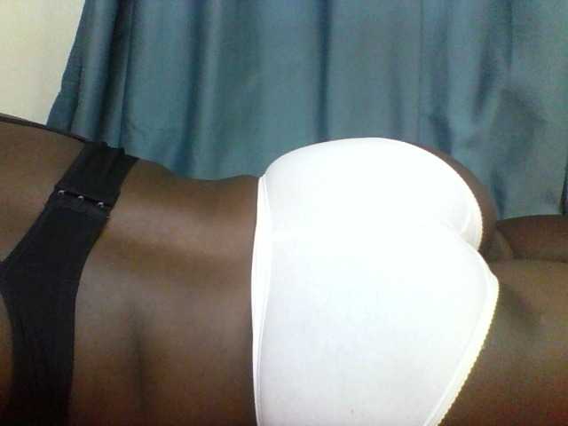 Sexxyblacky live cam preview
