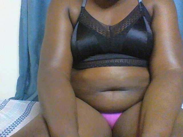 Sexxyblacky live webcam show