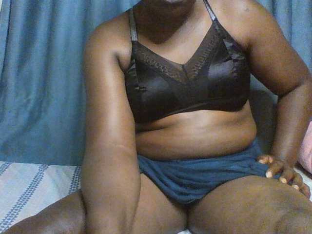 Sexxyblacky live webcam show