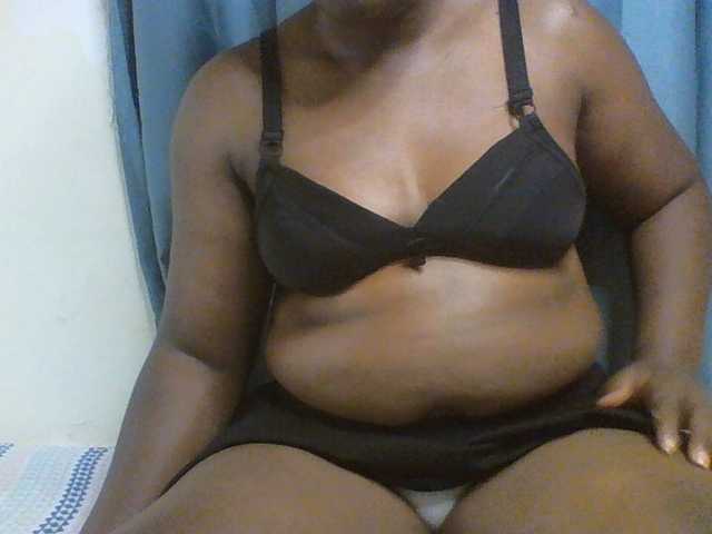 Sexxyblacky live webcam show