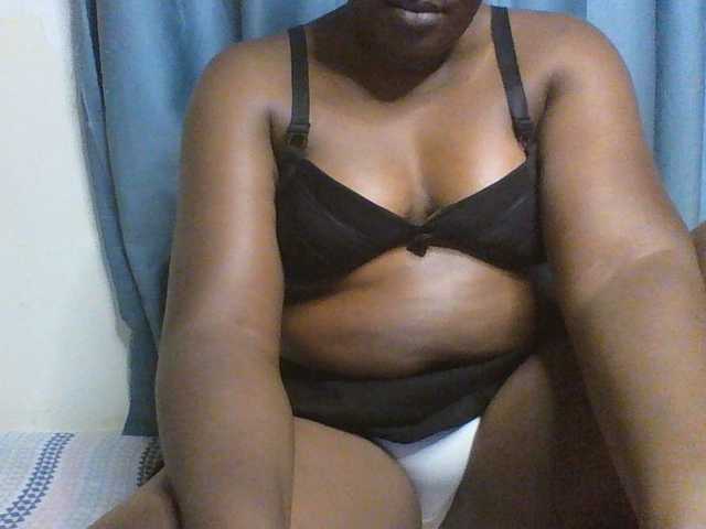 Sexxyblacky live webcam show