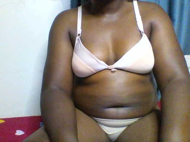 Sexxyblacky — live female cam