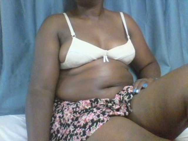 Sexxyblacky live webcam show