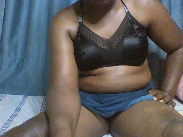 Sexxyblacky live webcam show