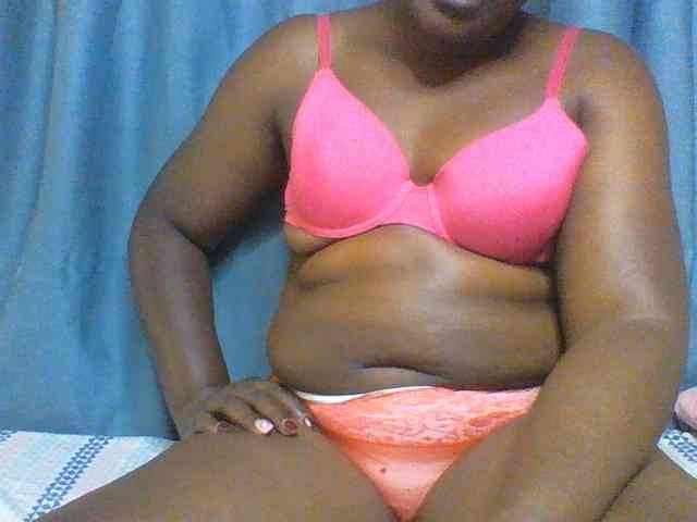 Sexxyblacky webcam