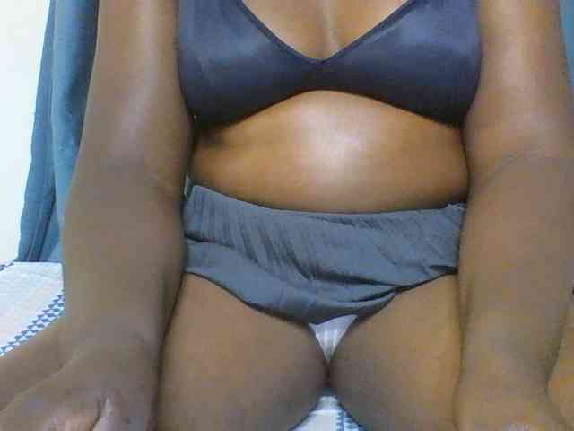 Sexxyblacky webcam