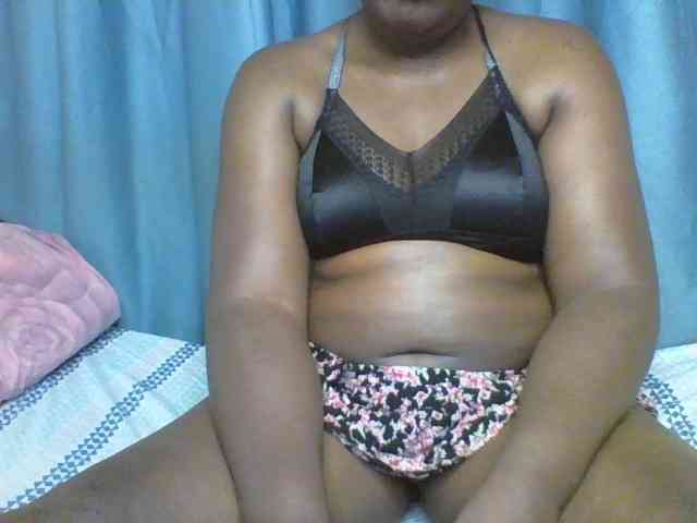 Sexxyblacky webcam