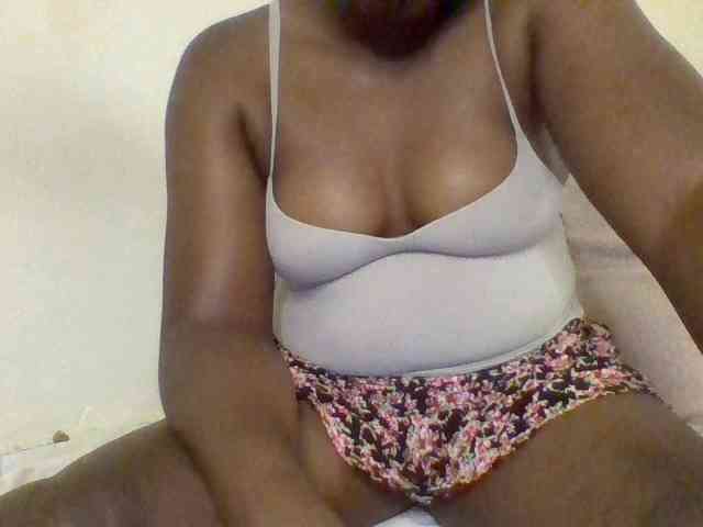 Sexxyblacky webcam