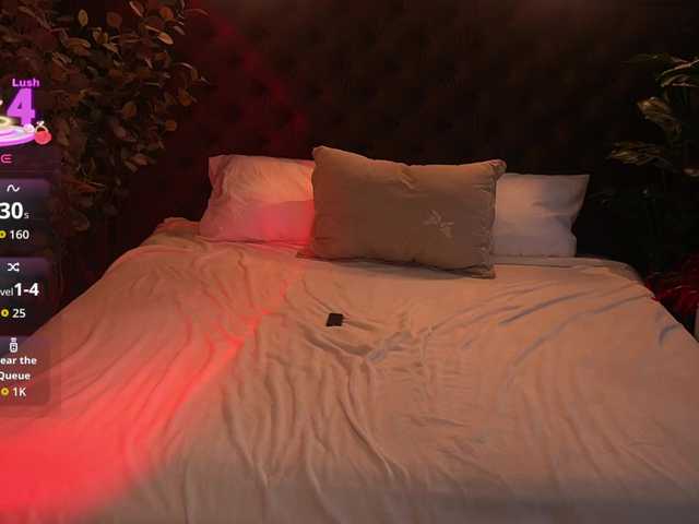CrystallPaws live cam on BongaCams