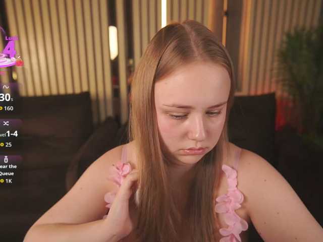 CrystallPaws live cam on BongaCams