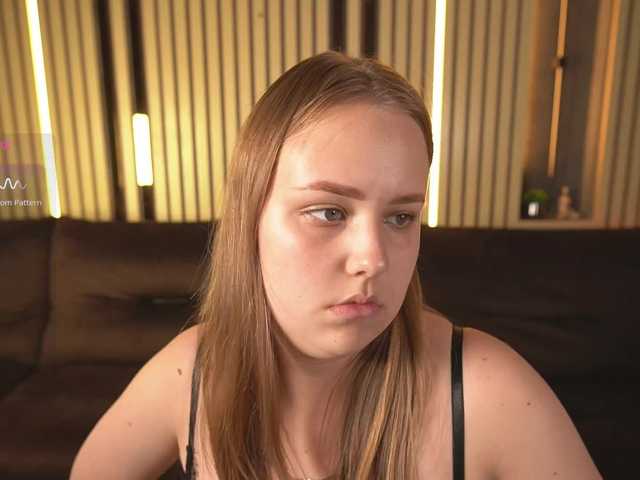 CrystallPaws live cam on BongaCams