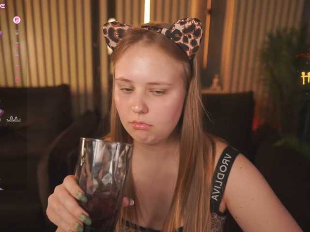 CrystallPaws live cam on BongaCams