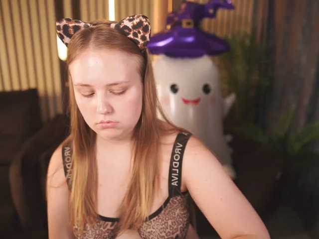 CrystallPaws live cam on BongaCams
