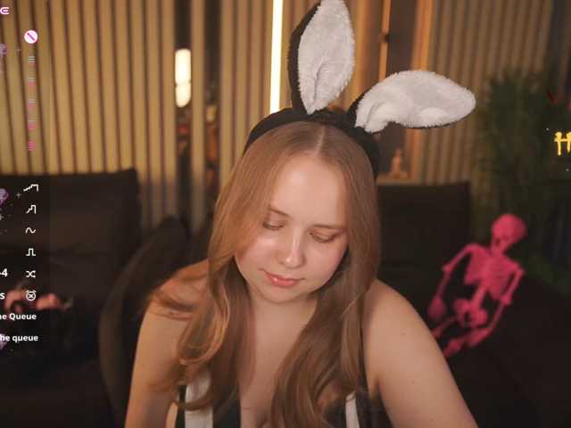 CrystallPaws live cam on BongaCams
