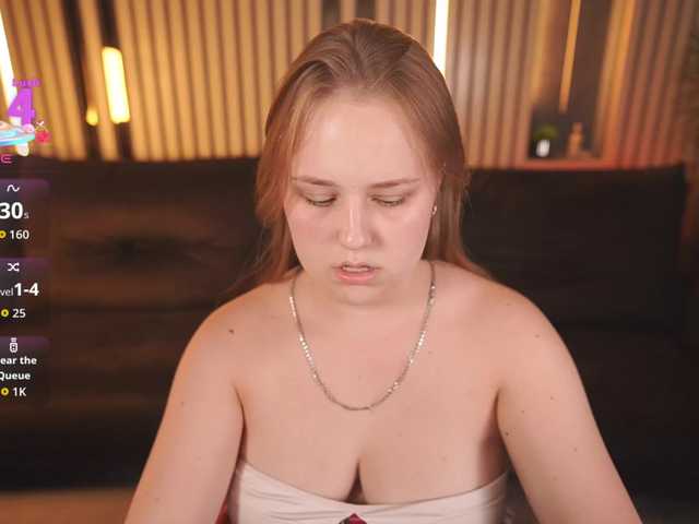 CrystallPaws live cam on BongaCams