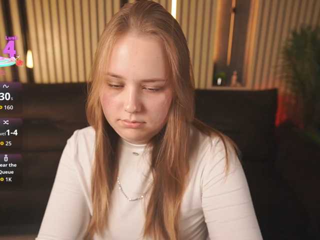 CrystallPaws live cam on BongaCams