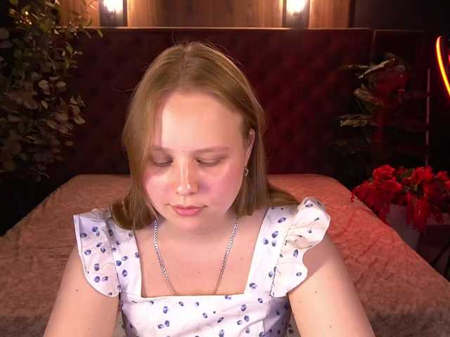 CrystallPaws live cam on BongaCams