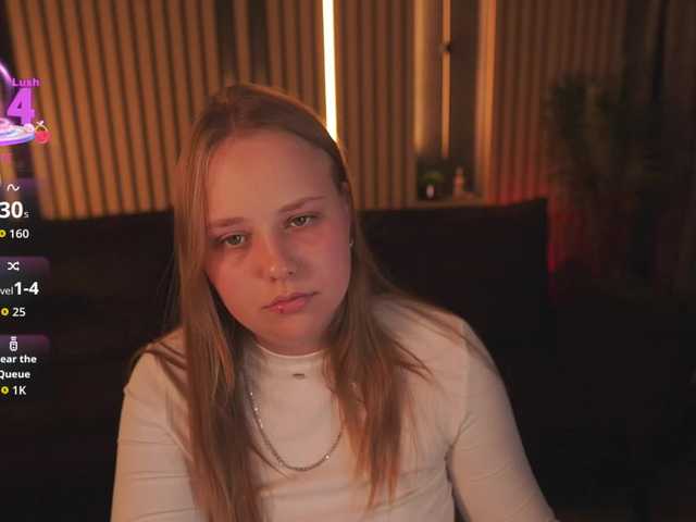 CrystallPaws live cam on BongaCams