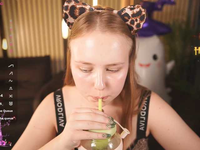 CrystallPaws live cam on BongaCams