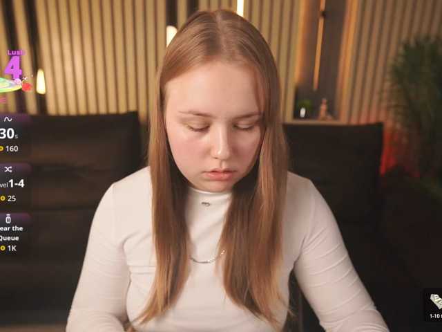 CrystallPaws live cam on BongaCams