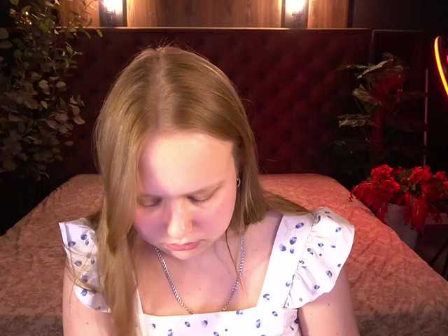 CrystallPaws live cam on BongaCams