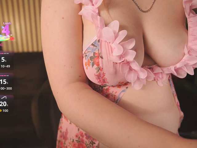 CrystallPaws live cam on BongaCams