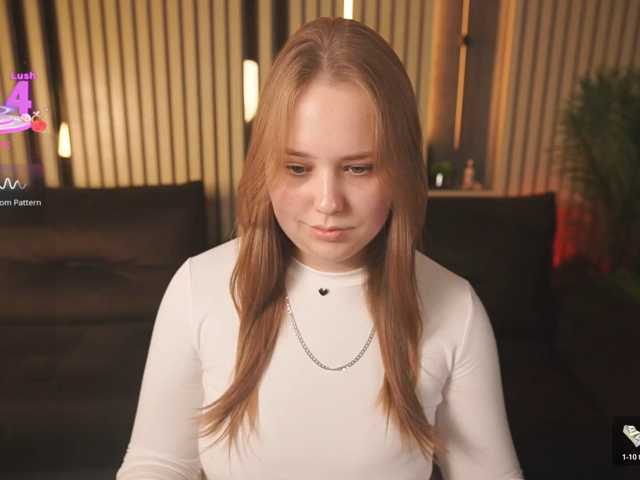 CrystallPaws live cam on BongaCams