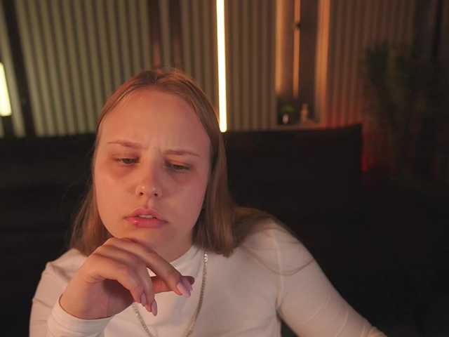 CrystallPaws live cam on BongaCams