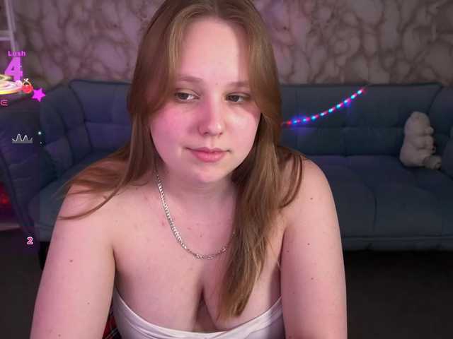 CrystallPaws's BongaCams show and profile