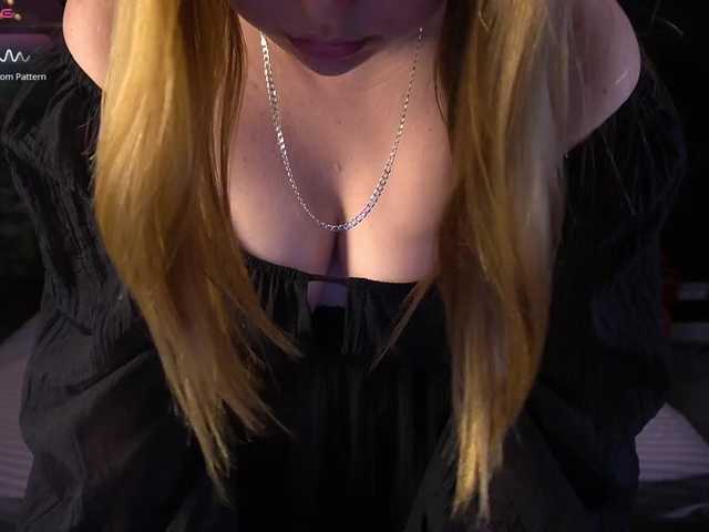 CrystallPaws live cam on BongaCams